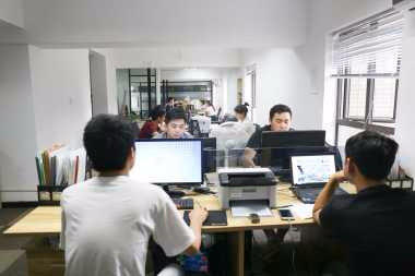 專業(yè)財(cái)稅服務(wù)，《銘磊財(cái)務(wù)》免費(fèi)注冊(cè)，助力企業(yè)穩(wěn)健發(fā)展